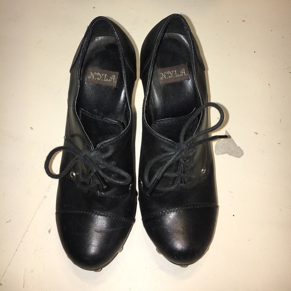 LAST CALL 9/11/22 - Black Leather Oxford Heels - Picture 6 of 6